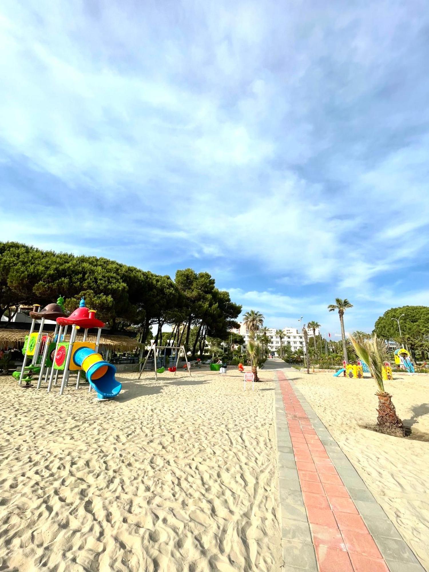 Brand New Apartament Durres Bagian luar foto